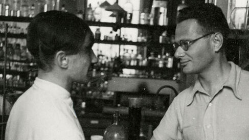 Weil-Malherbe and Krebs in a laboratory, c1934