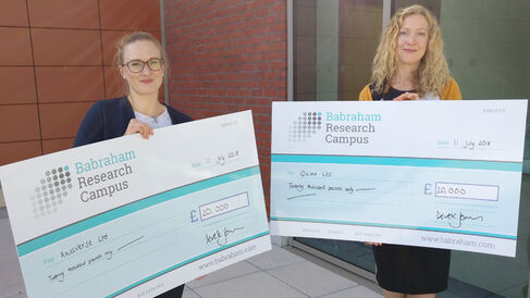 Dr Rowina Westermeier (Antiverse) and Dr Catherine Elton (Qkine) with their prize cheques