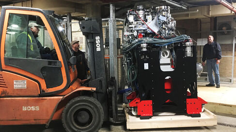 Titan Krios delivery