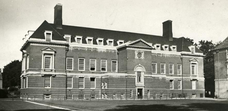 The Sir William Dunn Institute of Biochemistry, c1930 The Sir William Dunn Institute of Biochemistry, c1930