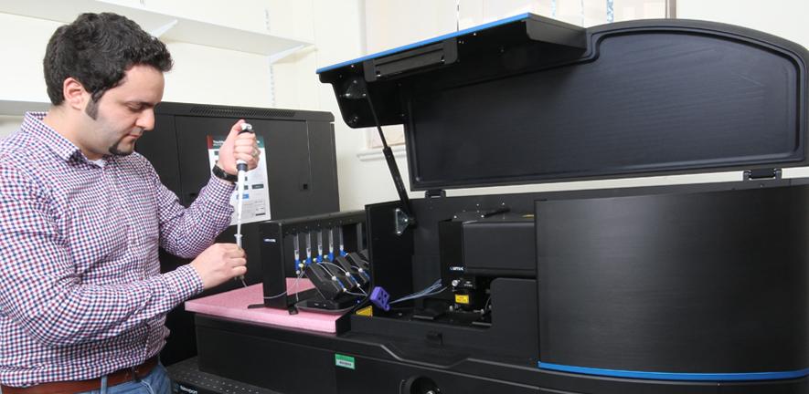 The C-Trap™ instrument in action The C-Trap™ instrument in action